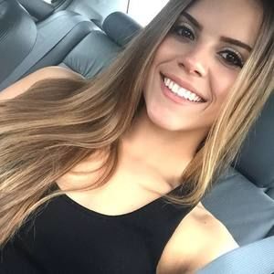 Meet your Posher, Isabella